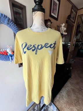 Under Armour Project Rock Respect
Yellow Graphic T-Shirt Mens L
Blood Sweat.